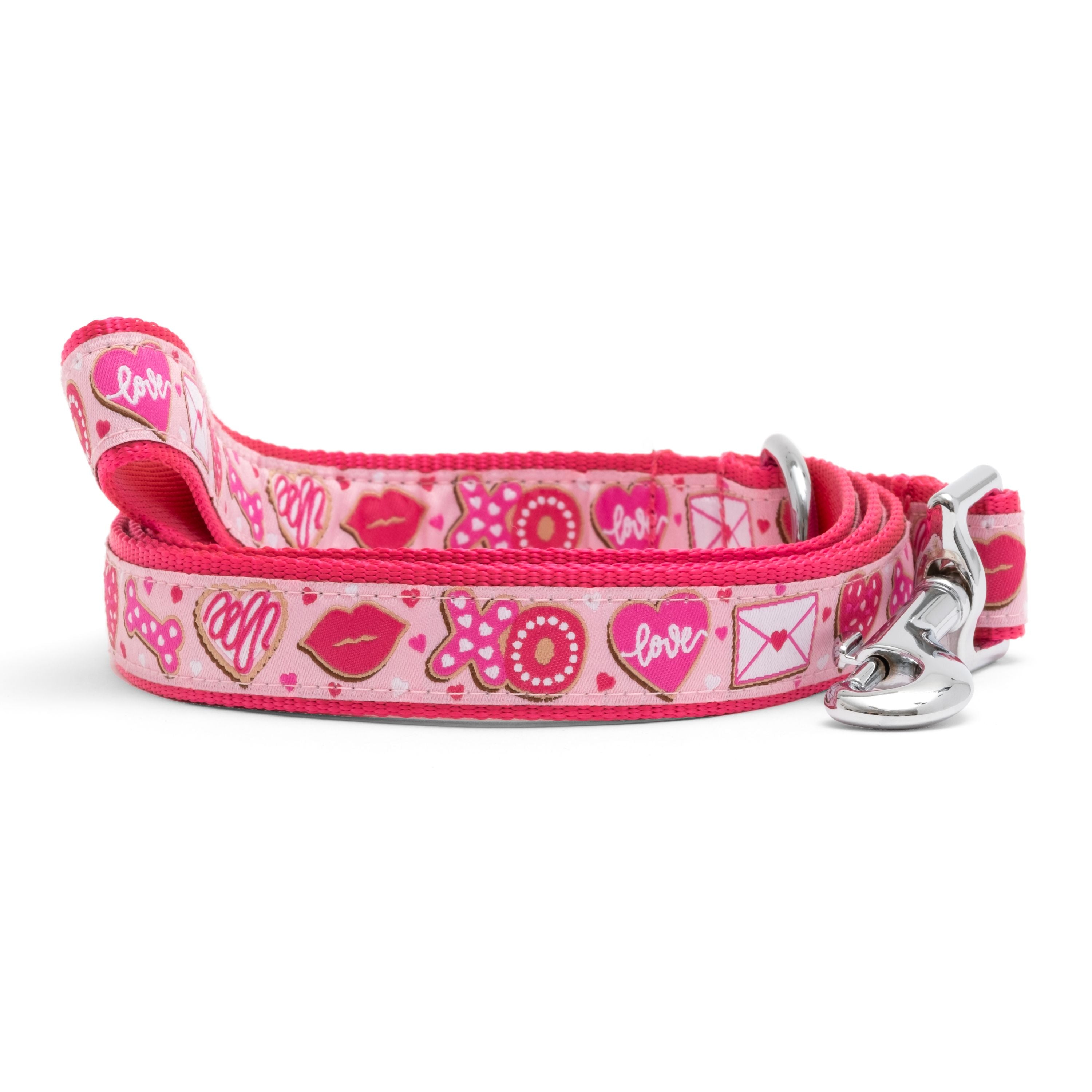 love-and-kisses-valentines-day-dog-leash