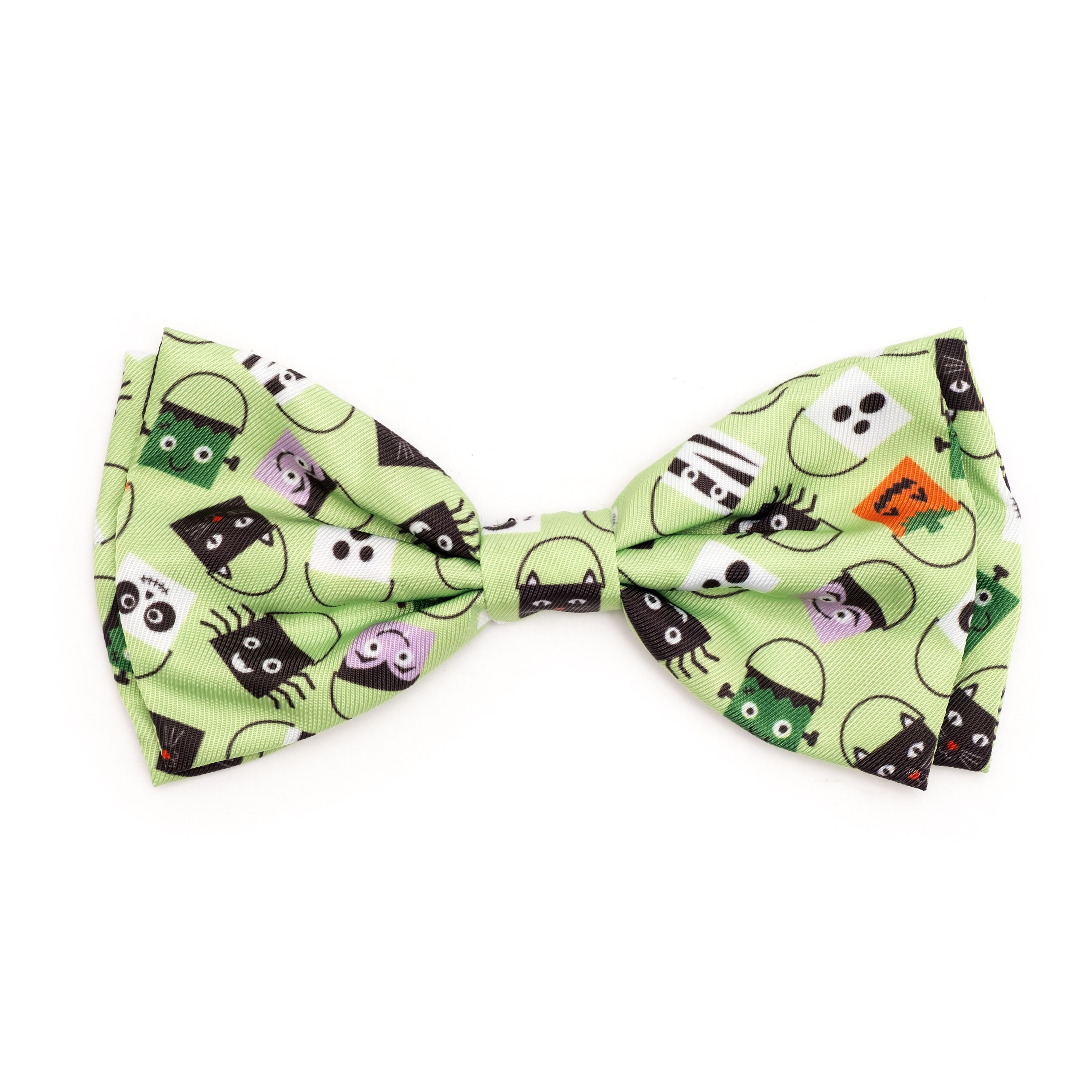 tricks-for-treats-halloween-dog-bow-tie