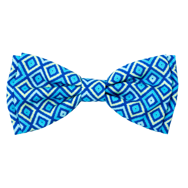 GRAPHIC-DIAMOND-DOG-BOW-TIE