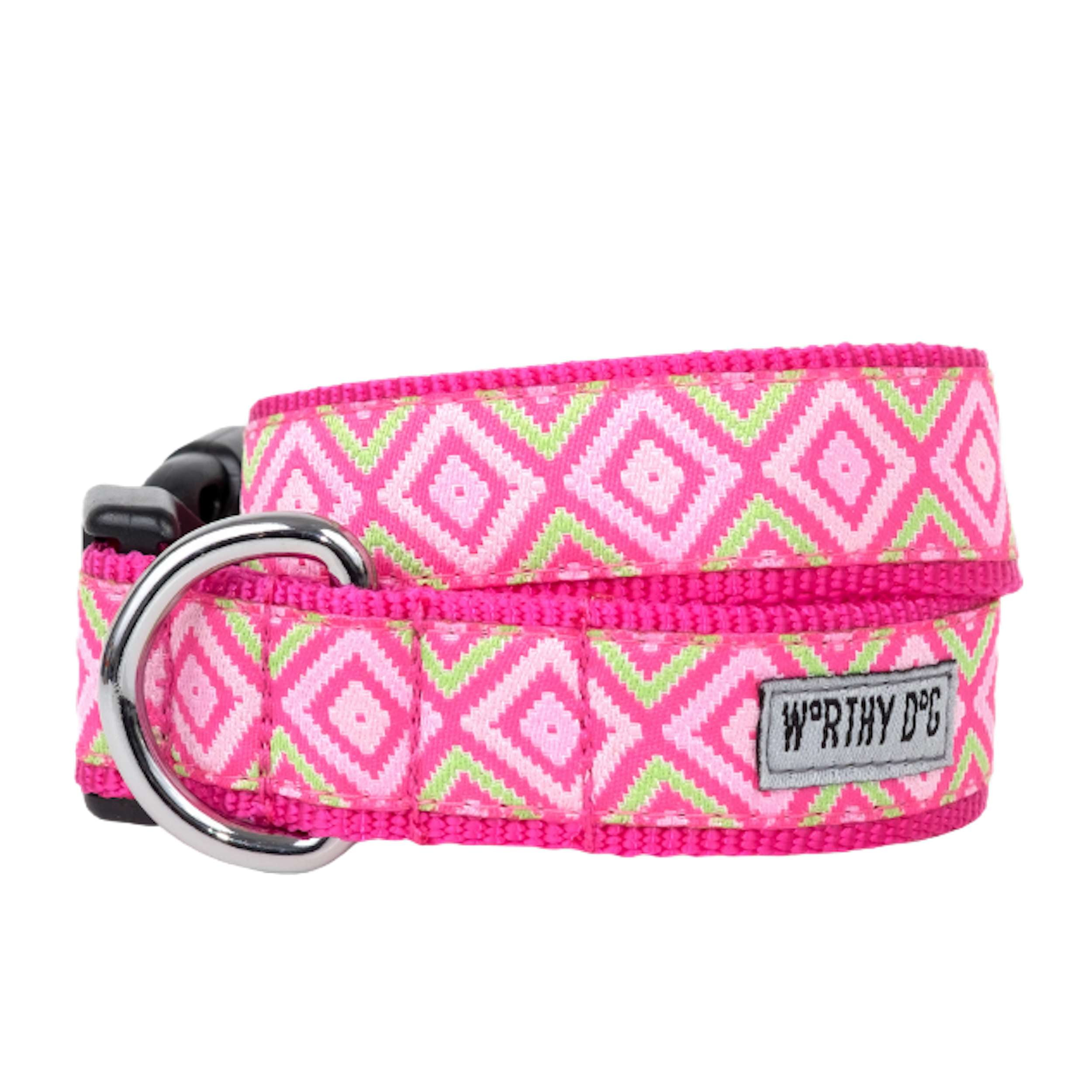 graphic-diamond-pink-dog-leash