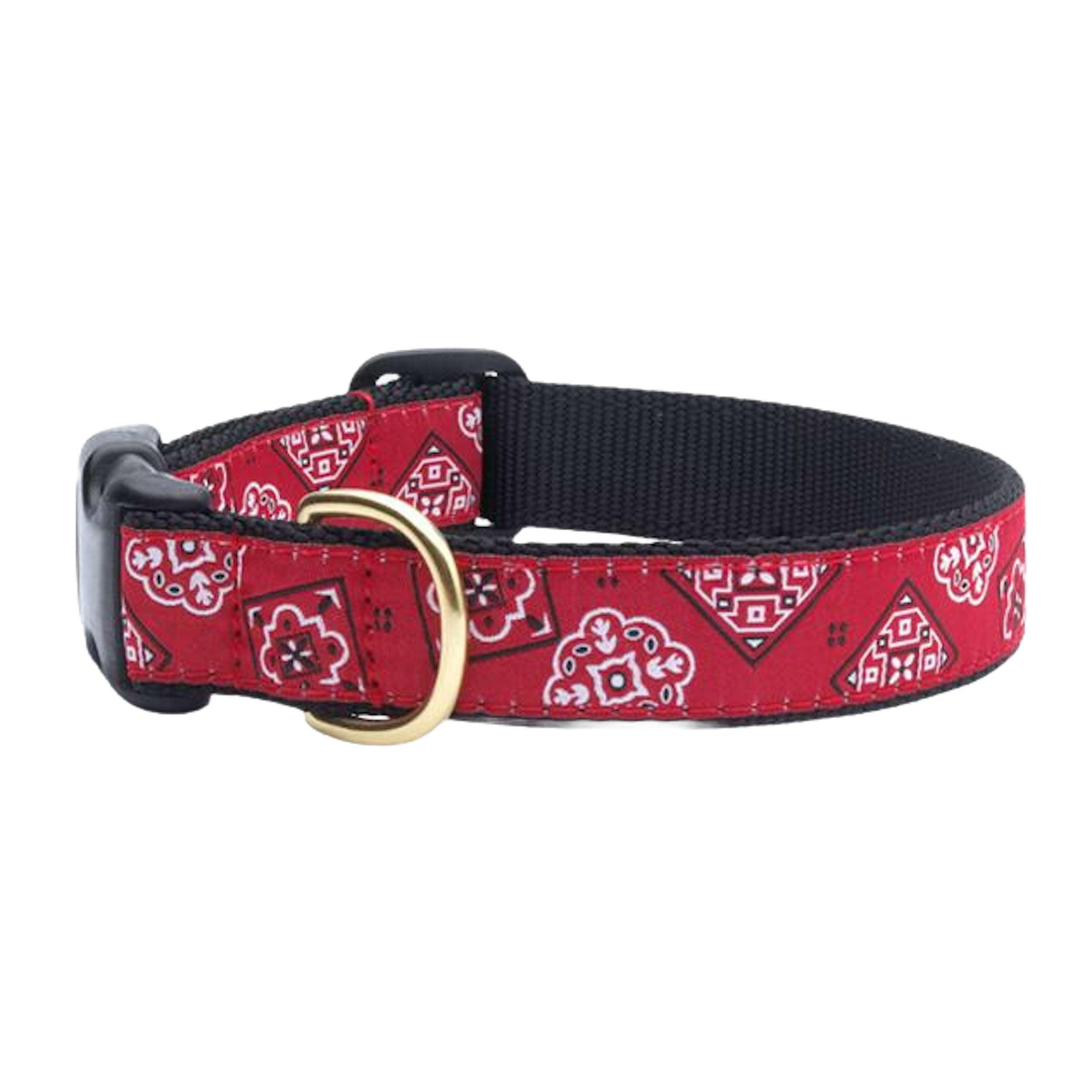 RED-BANDANA-DOG-COLLAR